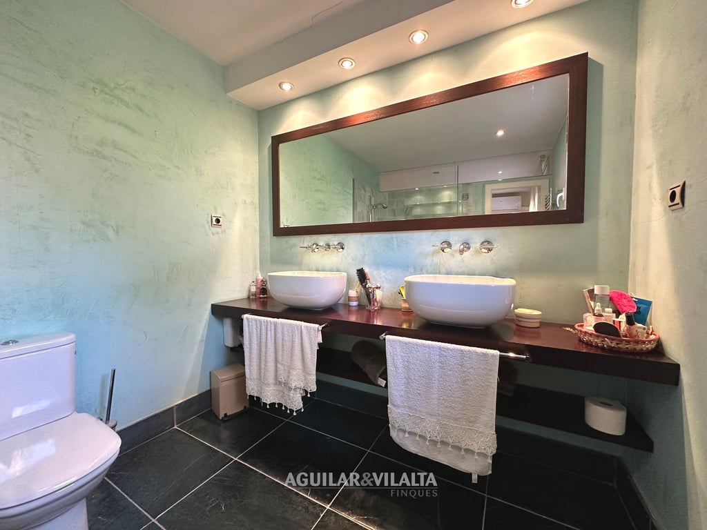 Exclusive villa in Can Teixidó with sea views - 101