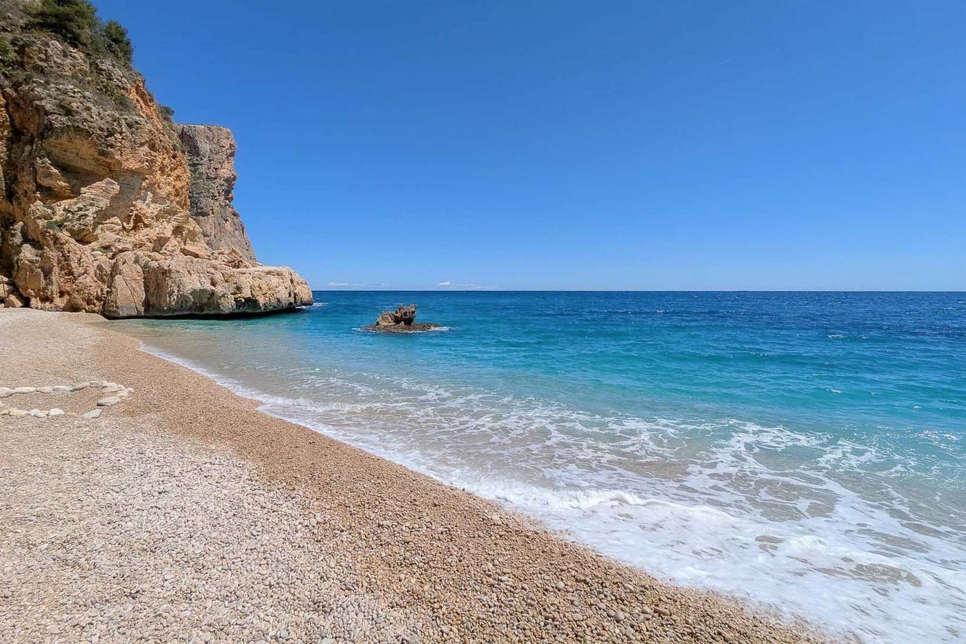 Villa moderna con vistas panorámicas al mar en El Tesoro, Moraira — €2.300.000