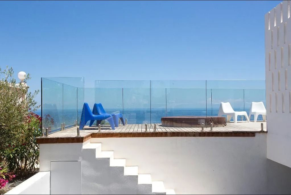 Lujosa Villa moderna en primera línea con impresionantes vistas al mar - 42