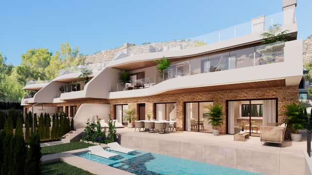 Casa aparellada en venda a Peguera