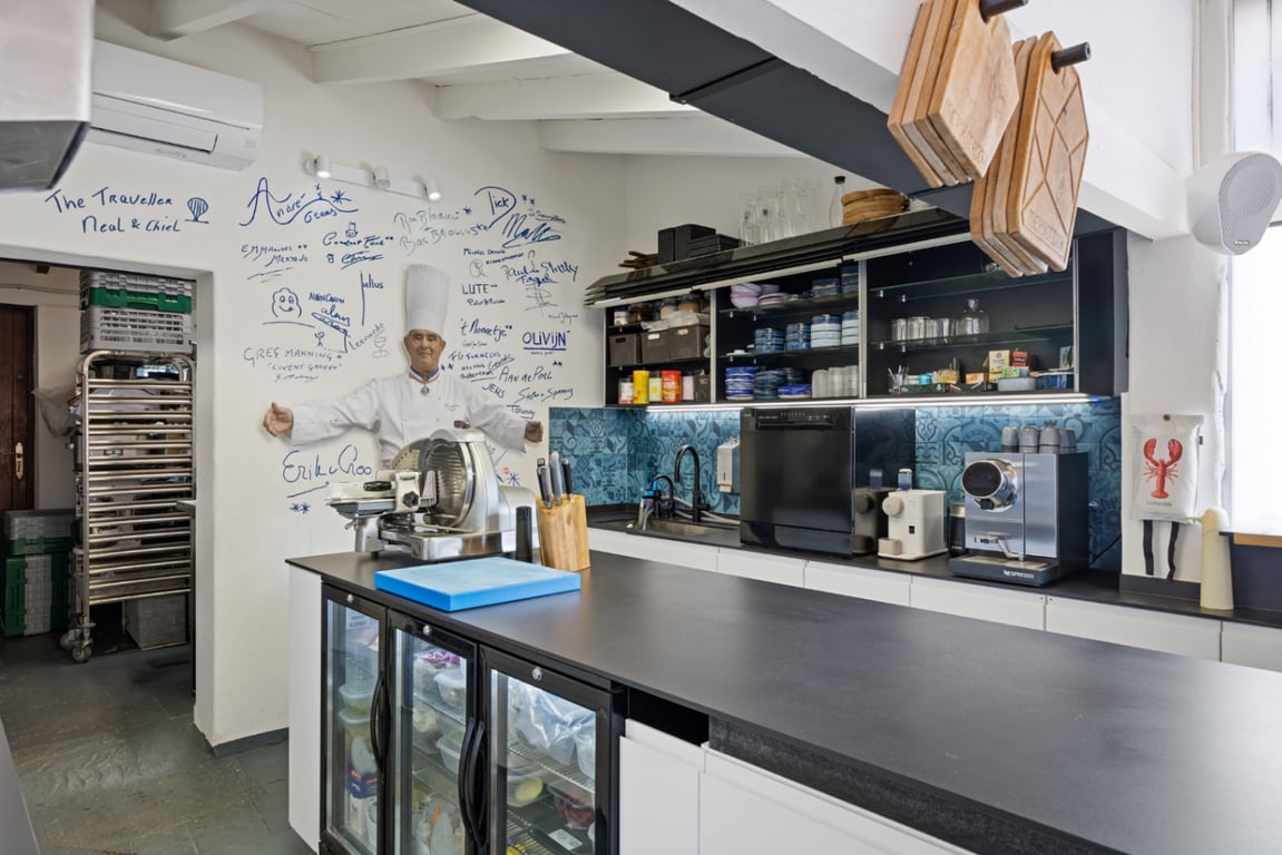 Villa reformada en la zona del montgo con casa independiente para invitados - 50