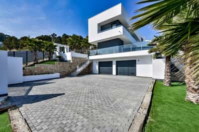 Property R4357066