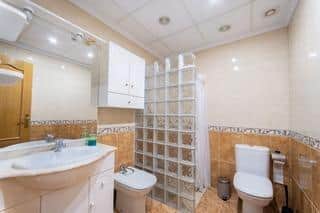 Appartement met 4 slaapkamers in Torrevieja — foto 14