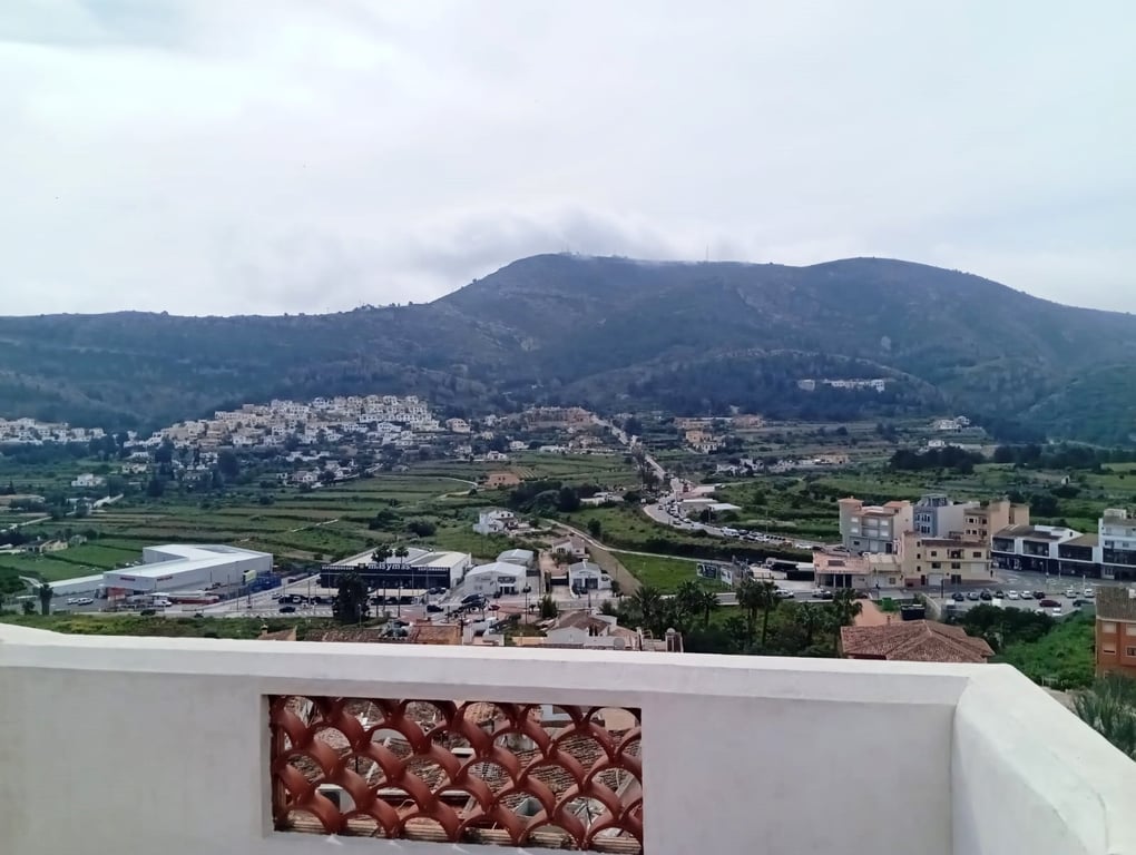 Se vende Casa de pueblo semi reformada - 10