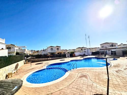 Rijwoning met 2 slaapkamers in Punta Prima — foto 2