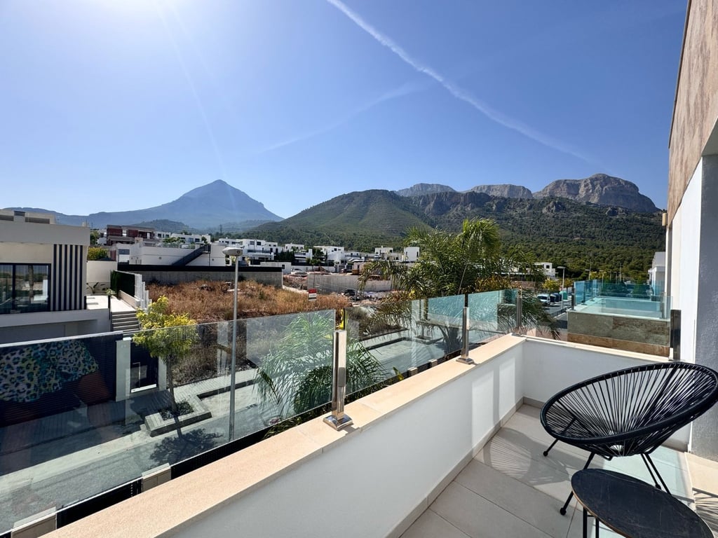 Property #RH20377 - 17