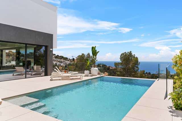 Villa mit Meerblick in Altea, 4 Schlafz., 254m²