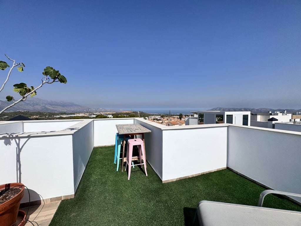 Property #RH20377 - 20