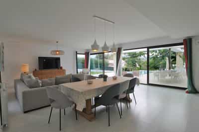 Property R4719352
