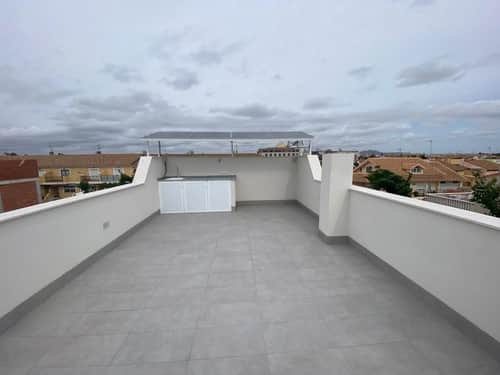 Nieuwbouwvilla met privézwembad op 700 meter van het strand in Los Alcázares — foto 4