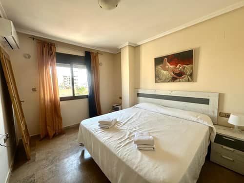 Appartement met 4 slaapkamers in Torrevieja — foto 25