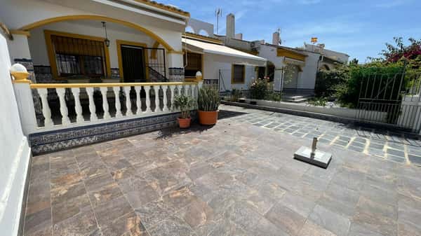 Rijwoning met 3 slaapkamers in Pilar de la Horadada