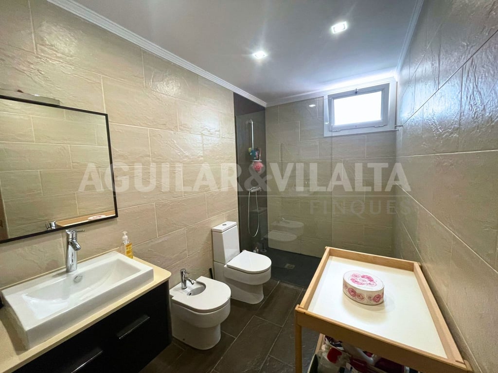 para dos familias con piscina - 43