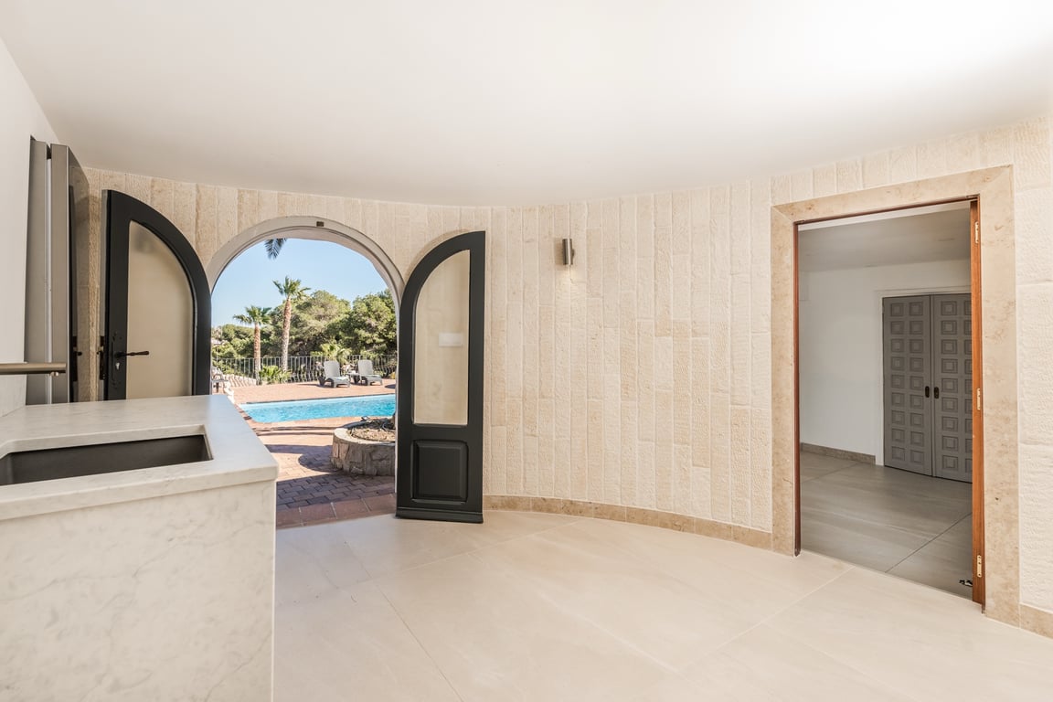 5-bed Villa in Jávea photo 25