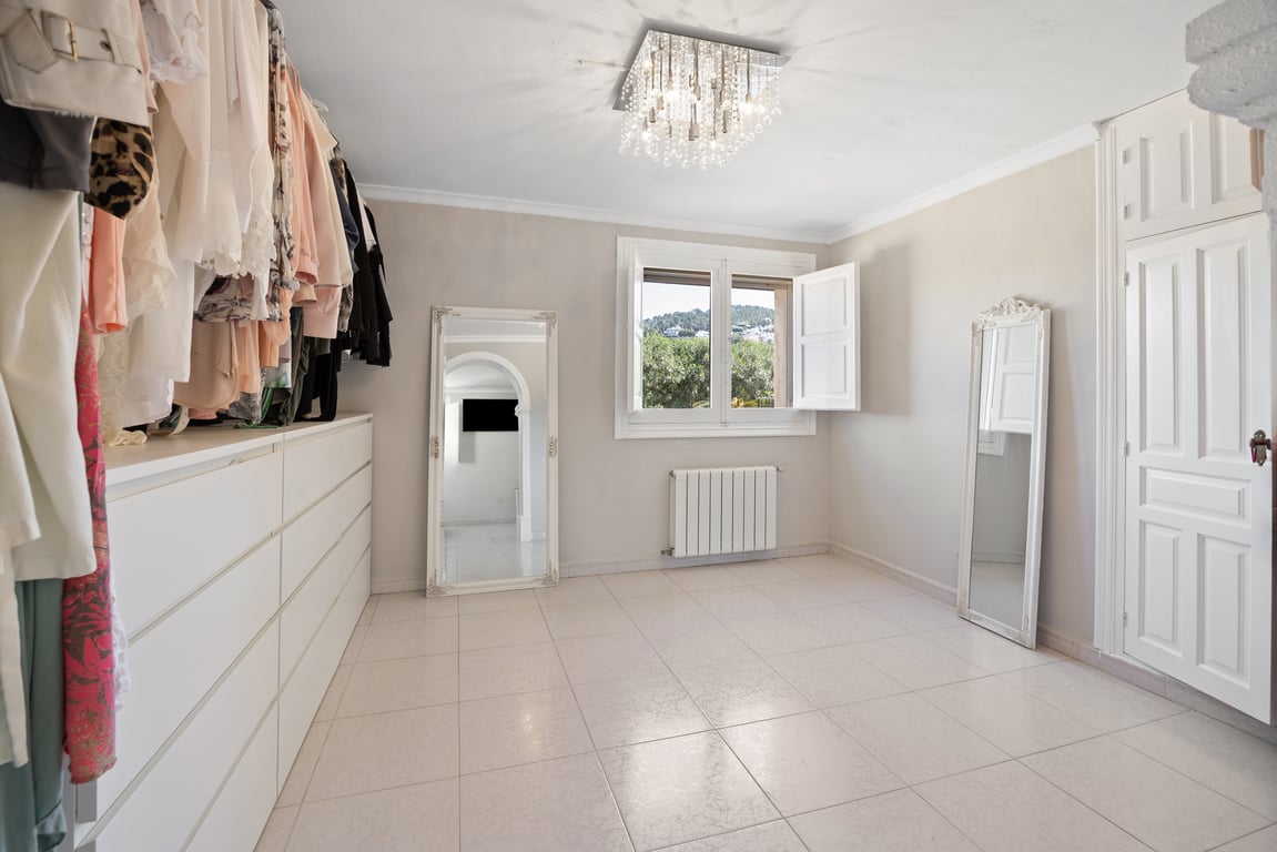 Property #RH21348 - 22