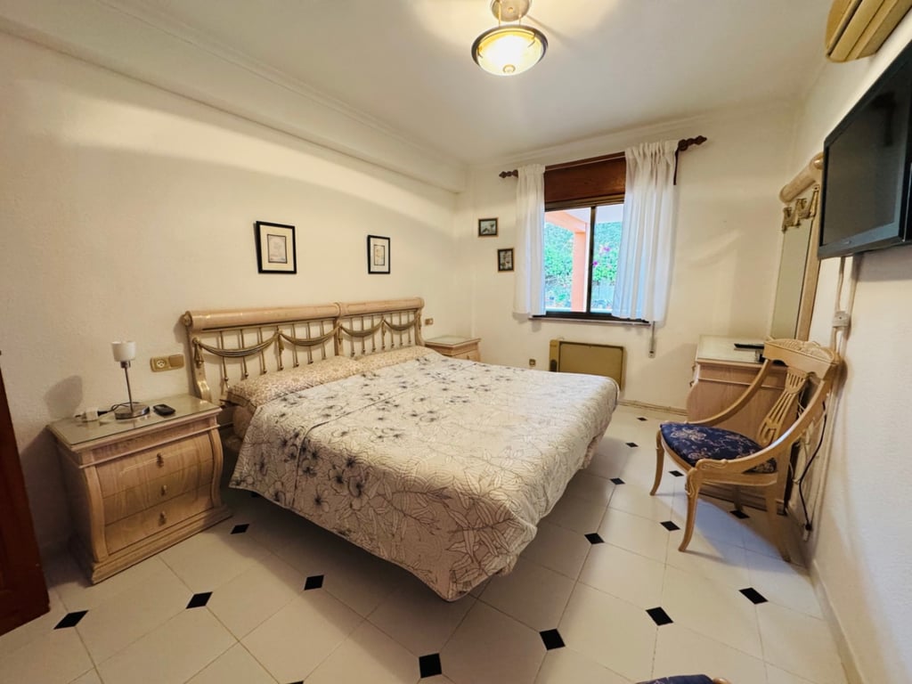 Dénia. Chalet amplio con vistas al mar en venta - 53