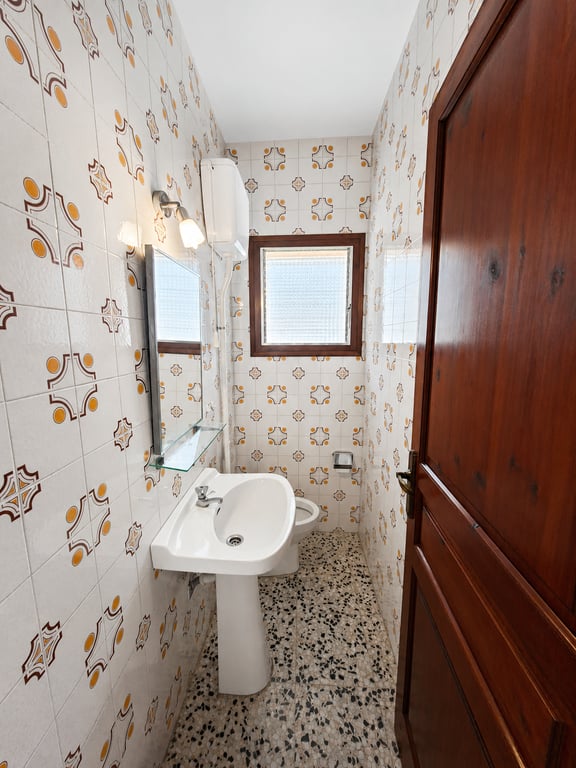 Casa toda en planta de cuatro dormitorios y dos baños - 22