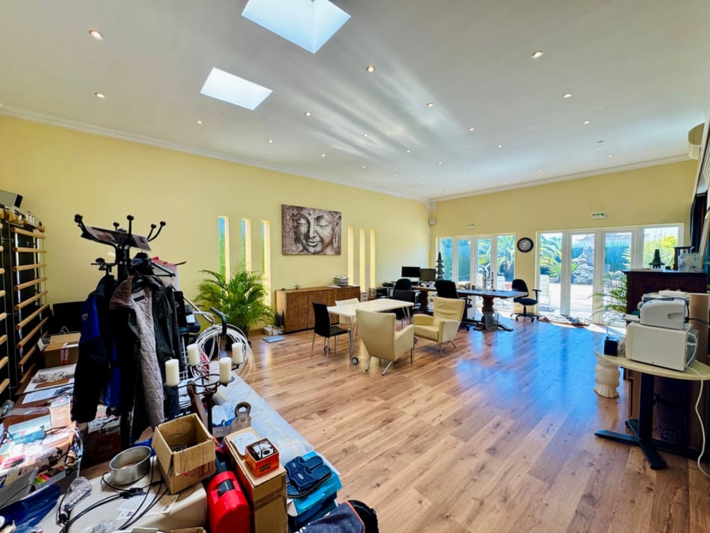 LS-MBOY7J - Commercial Property in Jávea