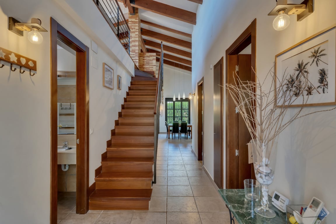 Impresionante Villa a la venta en Jávea, con piscina interior y exterior - 9