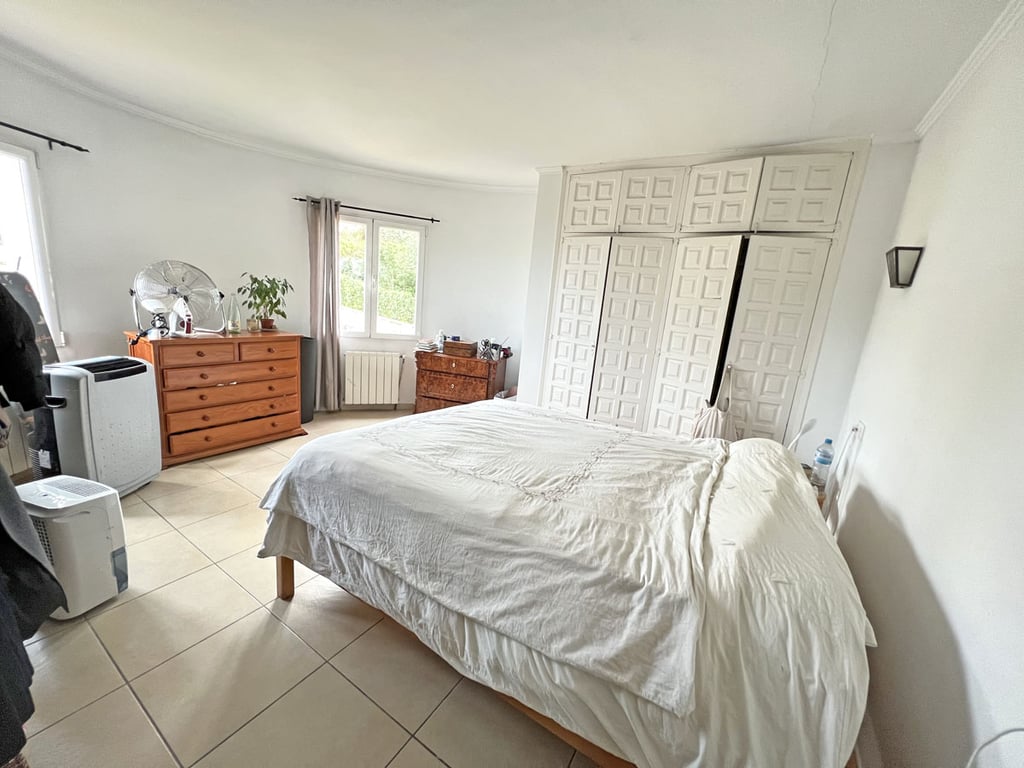 Villa cerca de la playa con vistas al mar en Jávea - 11