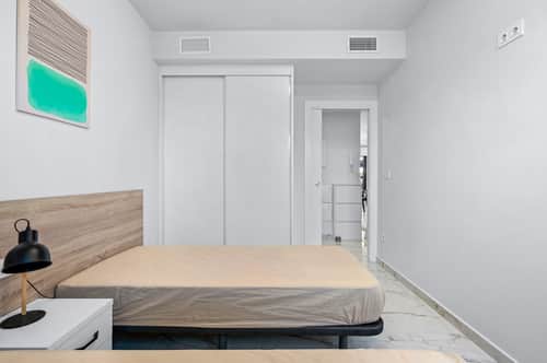 Gemeubileerd hoekappartement met 2 slaapkamers en groot terras in Villamartín — foto 15