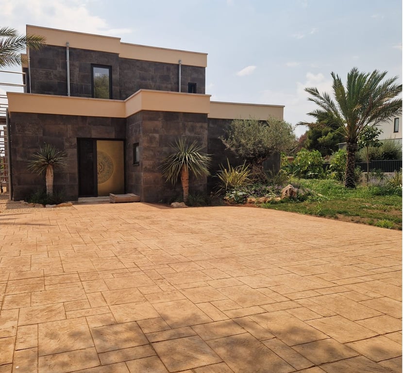 Elegancia, innovación y privacidad en esta villa de lujo en venta con certificación A++. - 11