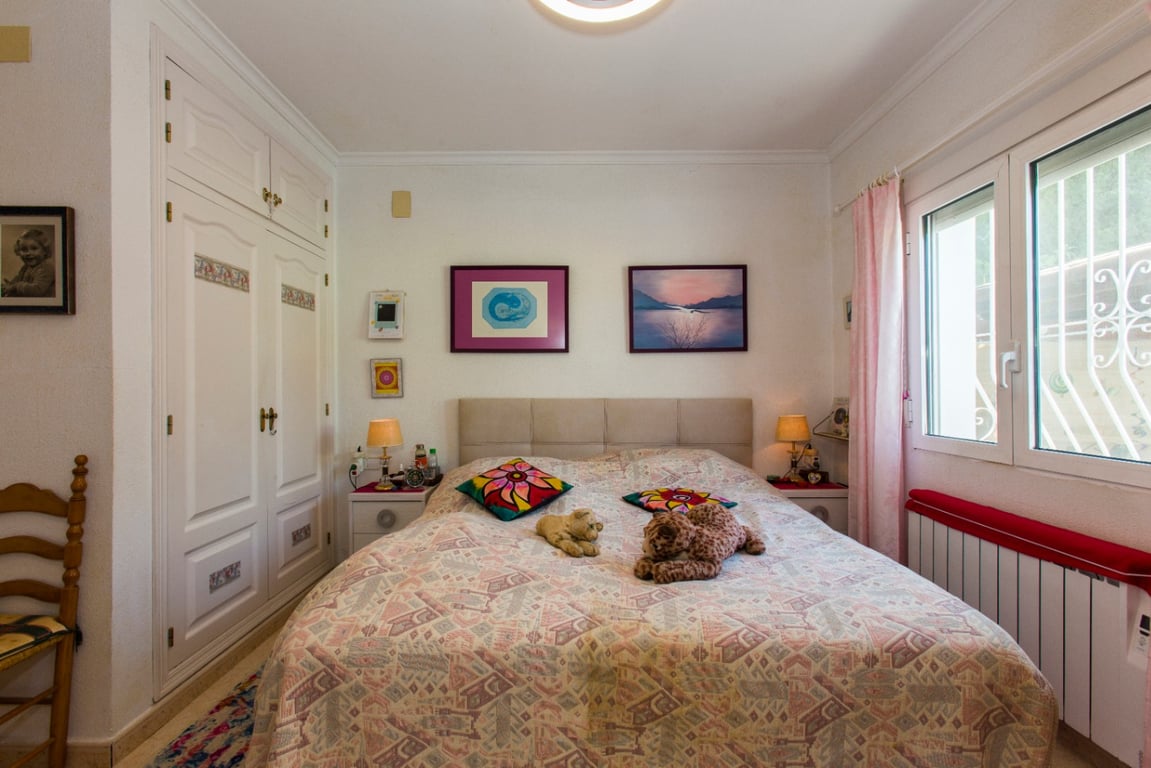 Villa tranquila con vistas a la montaña en venta en Calpe - 18