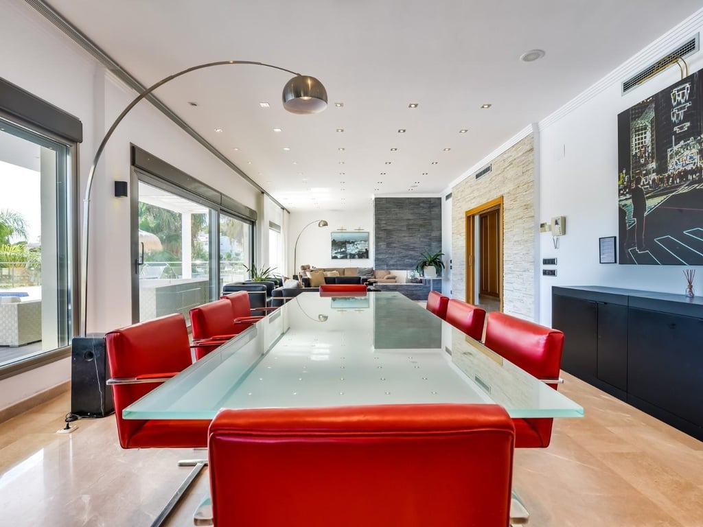 Property #RH20580 - 9