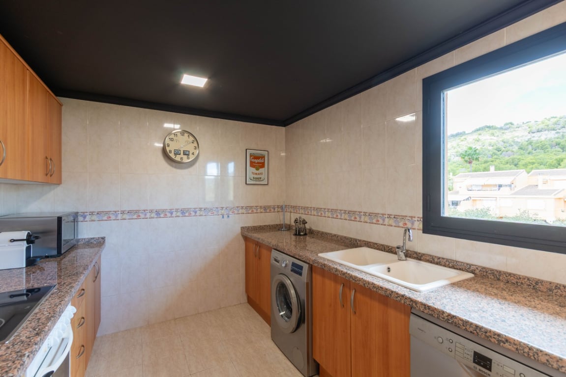 Àtic duplex orientat al sud al Port per lloguer d'hivern - 11