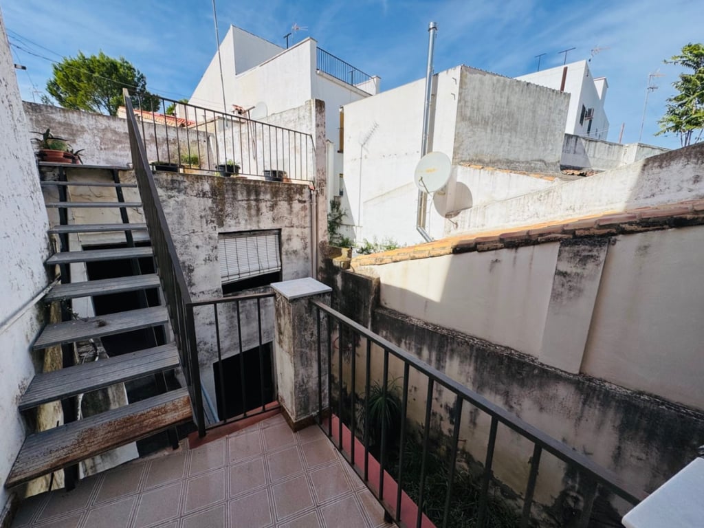 Casa de dos plantas en el centro de Orba (Alicante) - 17