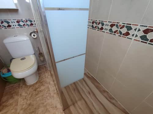 Penthouse met 3 slaapkamers, solarium en frontaal zeezicht aan de boulevard van Torrevieja — foto 18