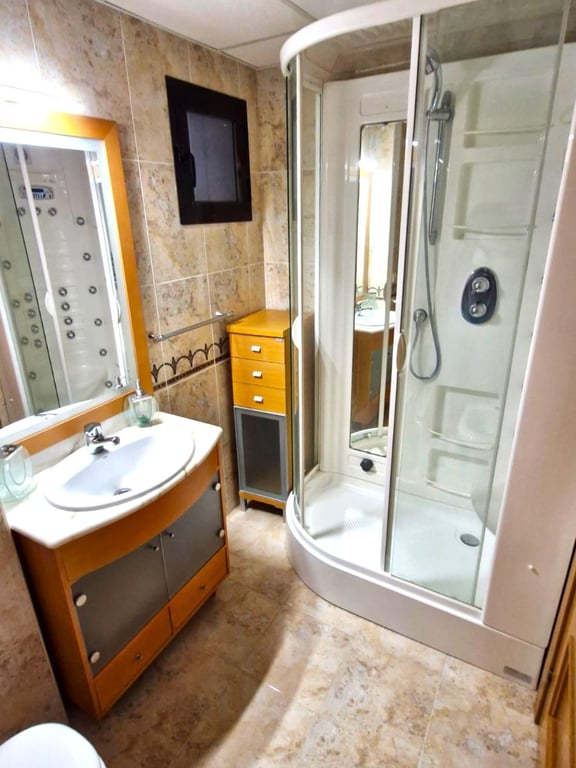 Property #RH20354 - 18