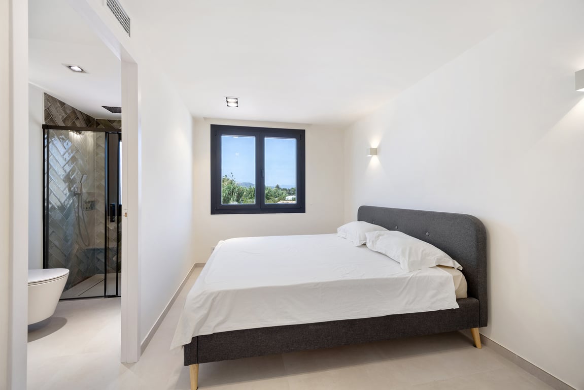 4-bed Villa in Jávea photo 23