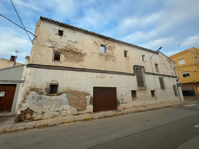 5-bed townhouse in Vergel, 529m²
