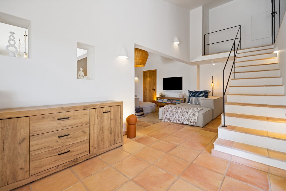 Villa reformada en la zona del montgo con casa independiente para invitados - 5