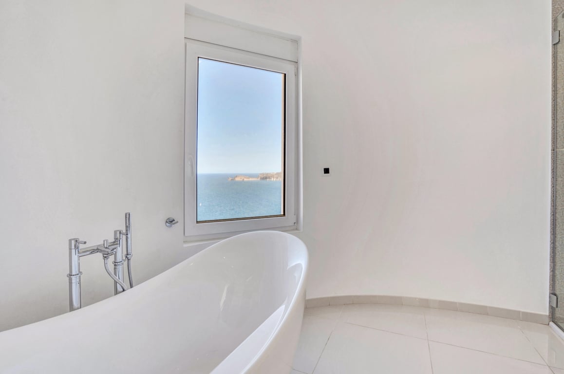 Property #RH20678 - 20