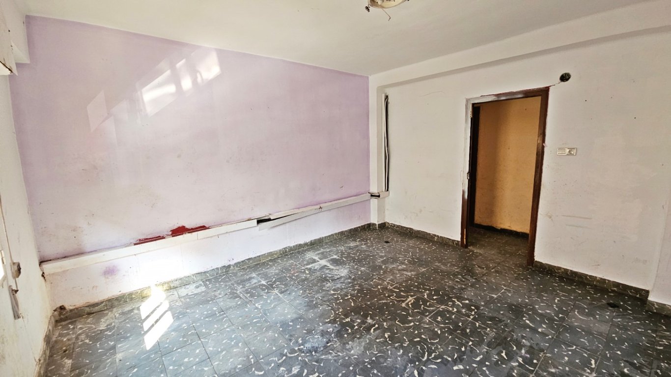 Pis a reformar en una de les millors zones de Dénia. - 7