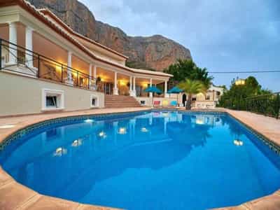 Property R4681048