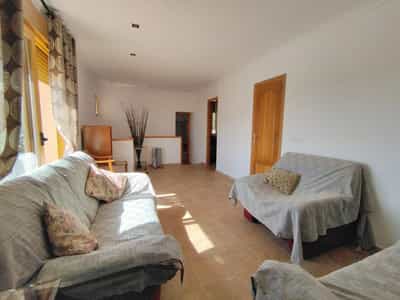 Property R4300057