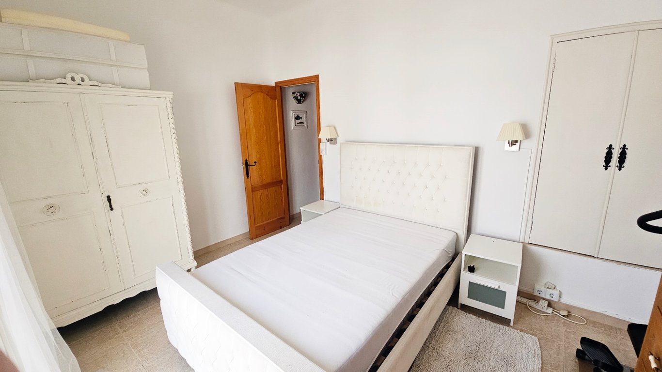 Casa de poble a Pego amb un gran pati - 16