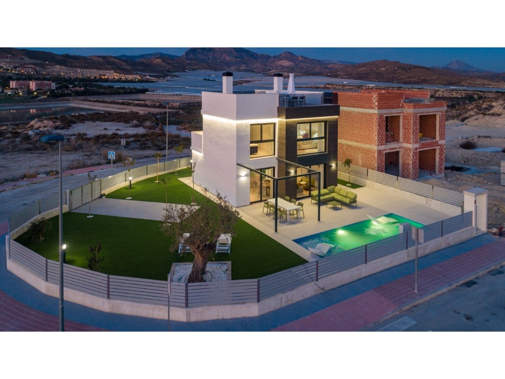 Moderní vily s výhledem na moře v Mutxamel, Costa Blanca — terrace