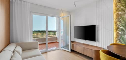 Volledig gerenoveerd penthouse met zeezicht in Punta Prima — foto 12