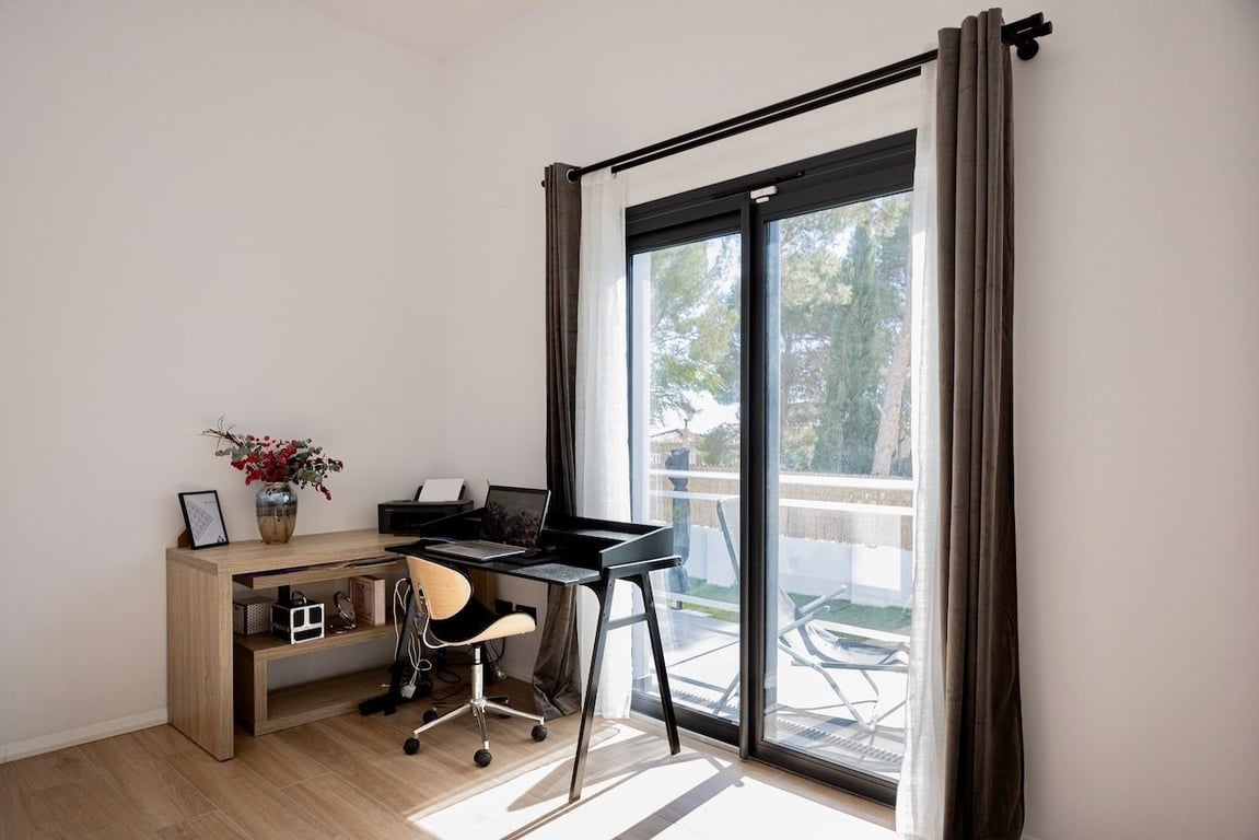 Property #RH20357 - 8