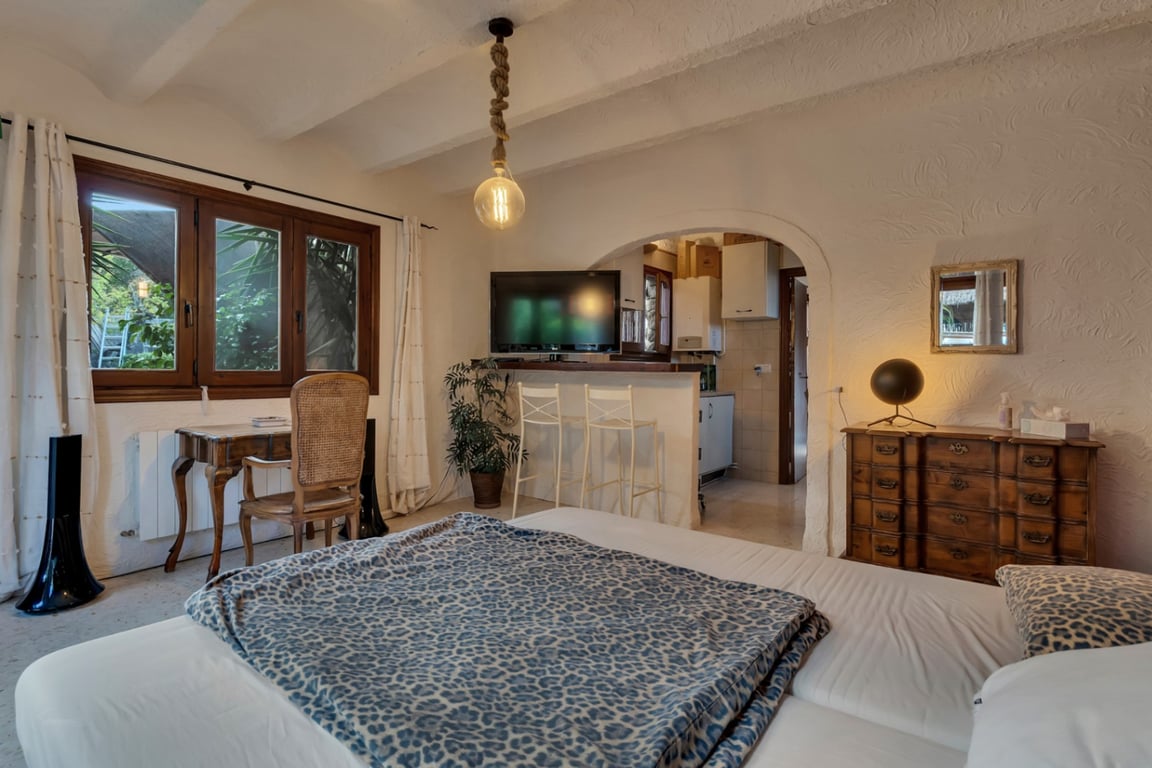 Villa con apartamento de invitados, totalmente renovada y cerca del casco antiguo de Jávea - 32