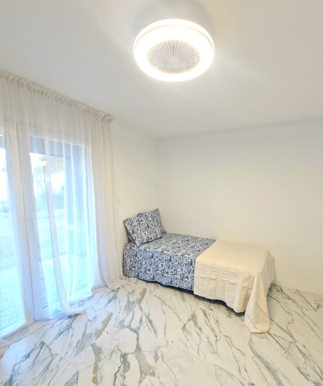 5-bed Villa in Calpe photo 11