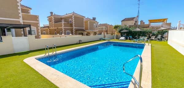 Villa met 3 slaapkamers in Orihuela Costa