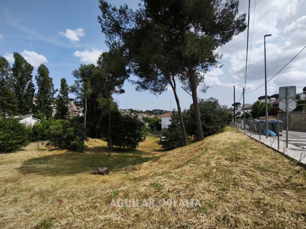 TERRENOS EN VENTA - 28