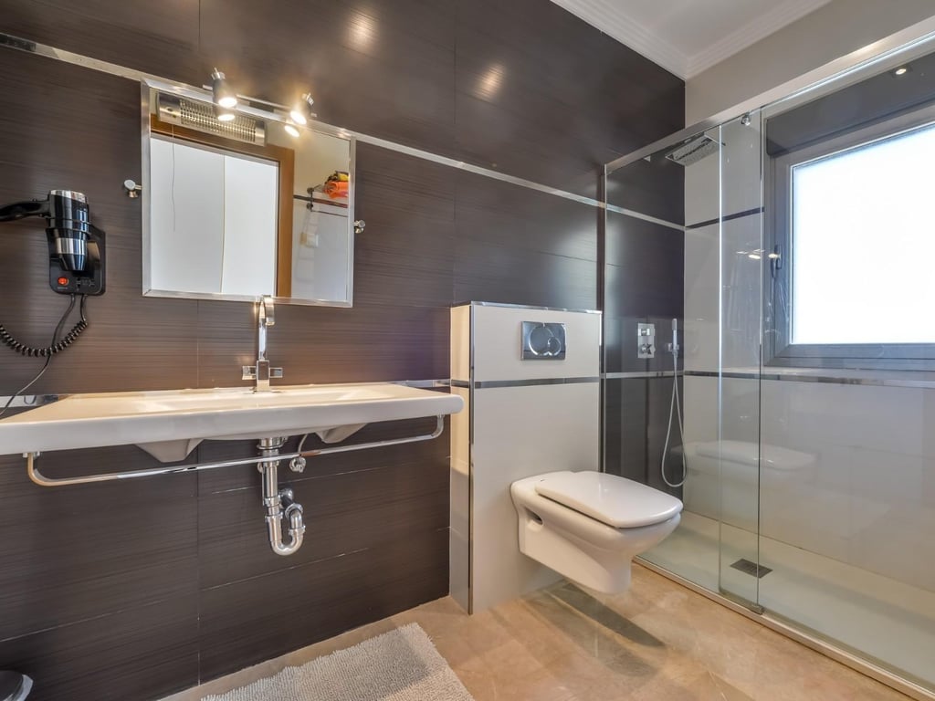 Property #RH20580 - 37