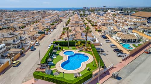 Rijwoning met 2 slaapkamers in Cabo Roig — foto 37