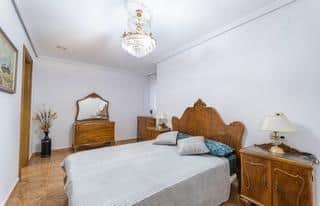 Appartement met 4 slaapkamers in Torrevieja — foto 16